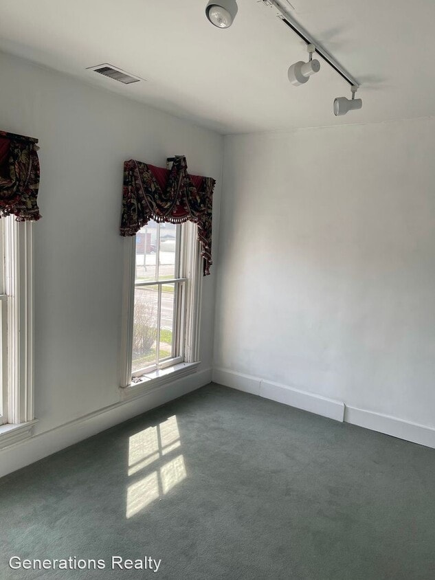Primary Photo - 2 br, 1 bath House - 288 1/2 E. Church Street