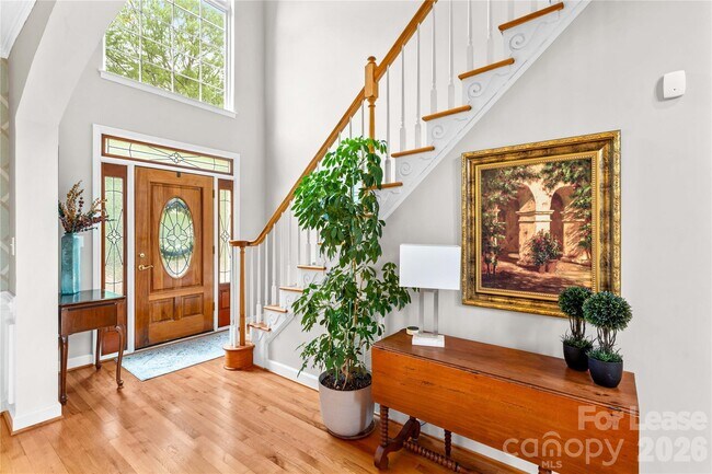 Foto del edificio - 806 Pine Forest Rd