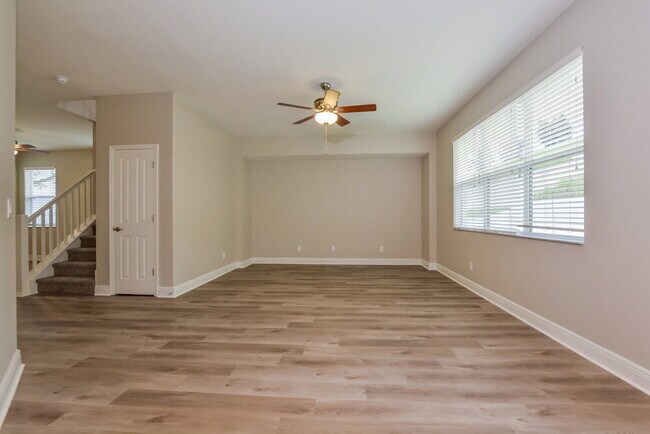 Foto del edificio - 1129 Aqua Ln