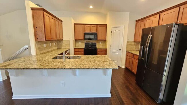 Foto del edificio - 2126 Crown Park Dr