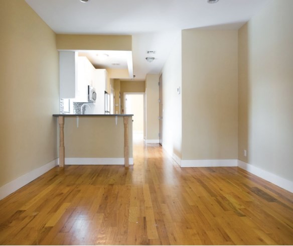 Primary Photo - 1482 Dekalb Ave
