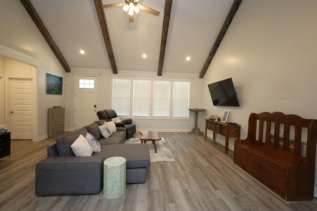 Building Photo - 3508 Spence Dr