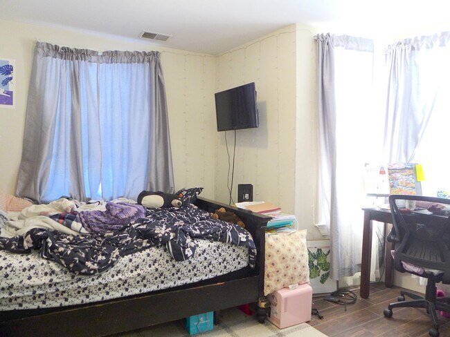 Foto del edificio - 130 Marcella St