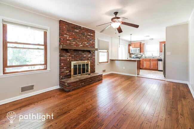 Building Photo - 9420 Hardy Dr