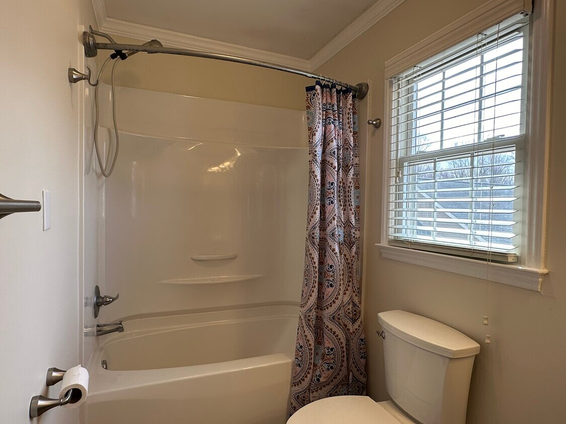 Primary Photo - 328 Brookside Ct