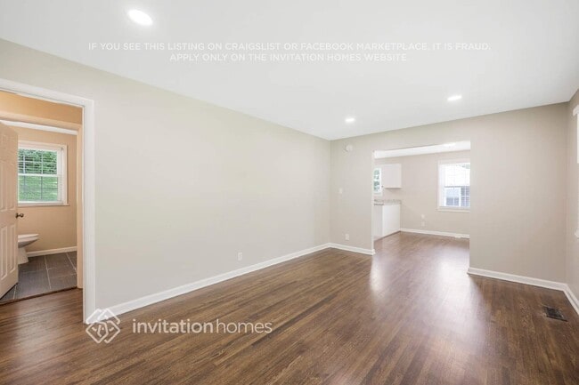 Building Photo - 605 Durrett Dr