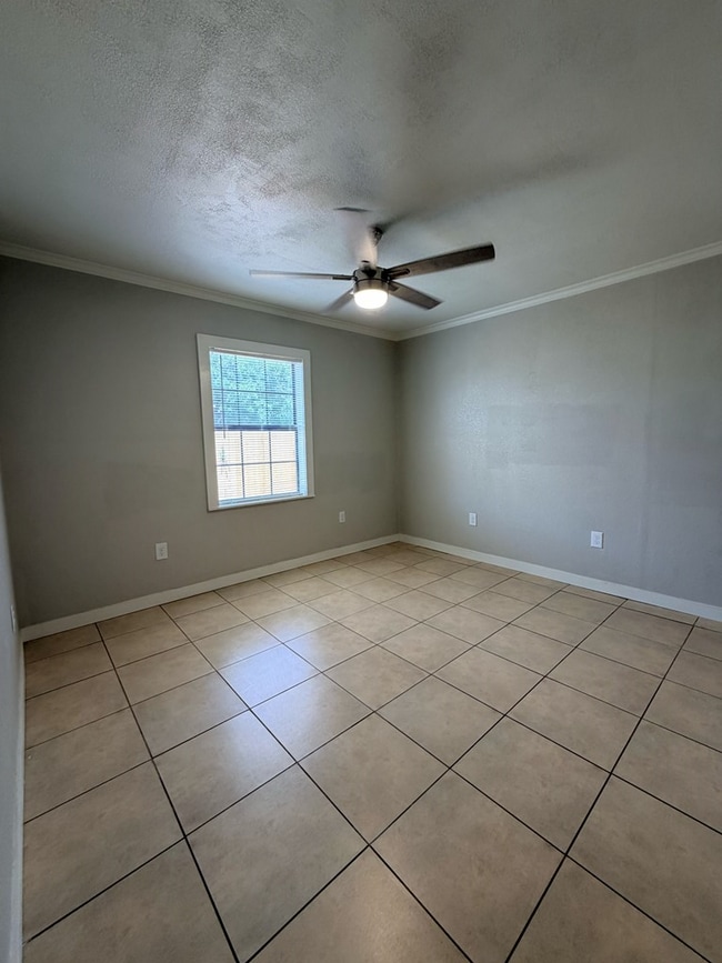 Building Photo - 1421 Lauderdale Ave