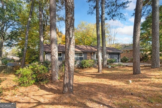 Photo - 2958 Harcourt Dr House