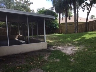 Building Photo - Huge sq ft_3/2 with bonus room.