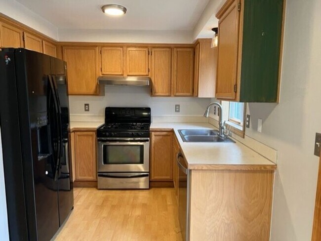 Foto del edificio - 26525 Fox Hill Dr N