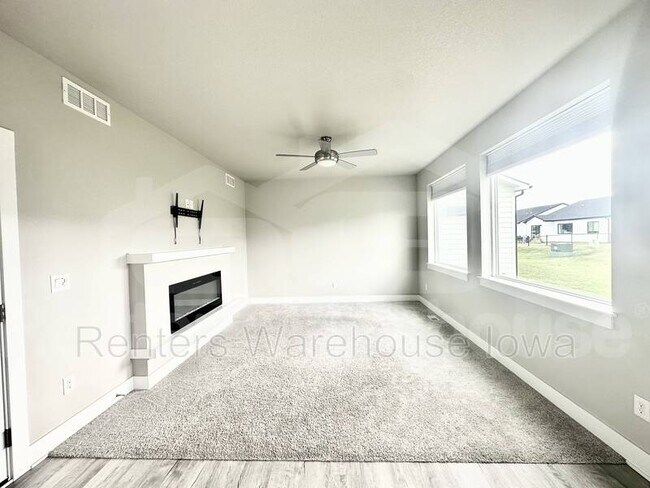 Building Photo - 2200 Ammann Dr