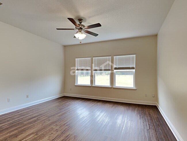 Foto del edificio - 917 Sunny Stroll Dr