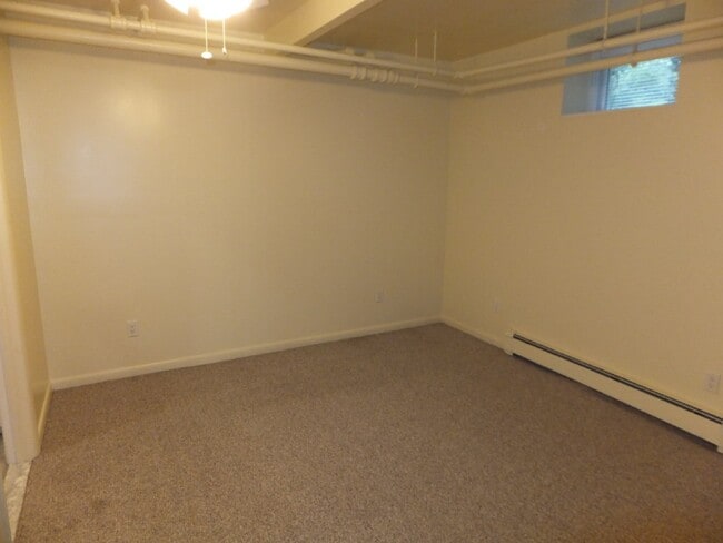 Building Photo - 270 Fisher Ave
