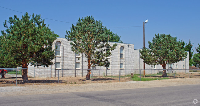 Building Photo - Casa Blanca Apartments