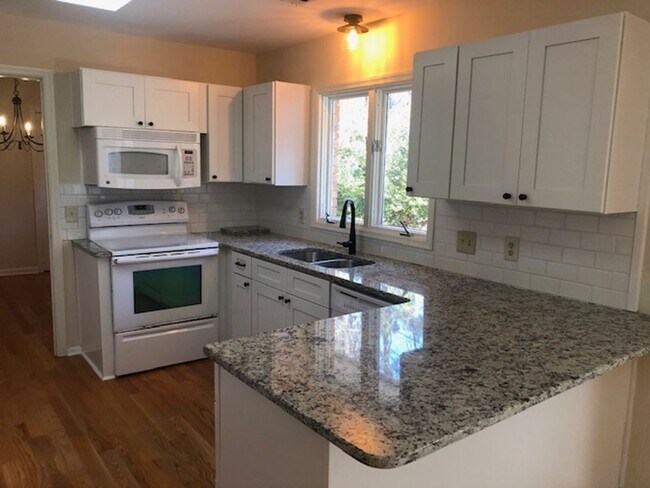Building Photo - 578 Aspen Loop