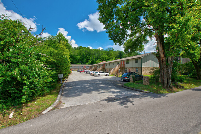 Building Photo - 2 bed Apartment Red Bank