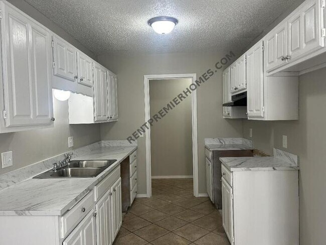 Foto del edificio - 3332 S 141st E Ave