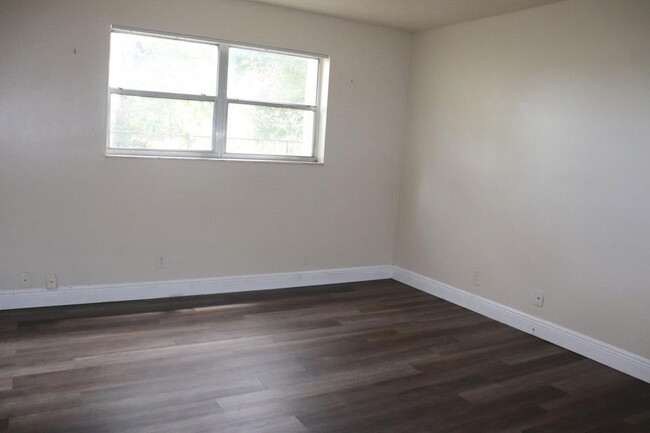 Foto del edificio - 7820 S Colony Cir