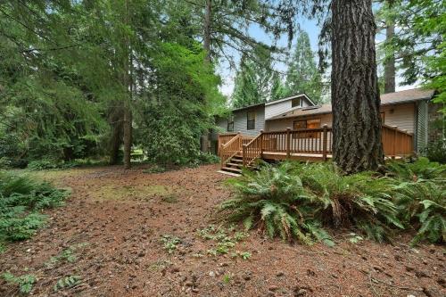 Building Photo - 4 bedroom in Redmond WA 98052