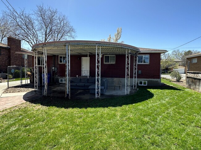 Building Photo - 603 Greenwood Ave