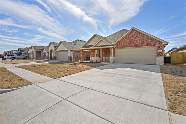 Building Photo - 1005 Hardaway Ln