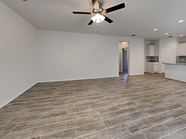 Building Photo - 1650 Briar Hunt Dr