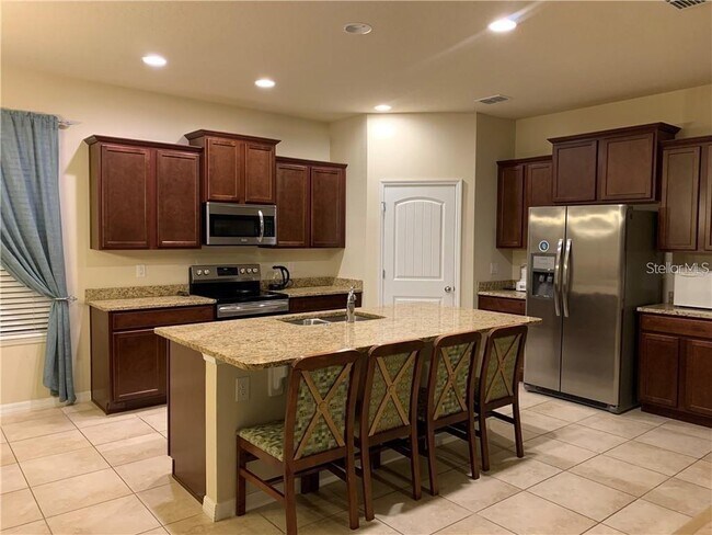 Foto del edificio - 16348 Brisk Breeze Aly