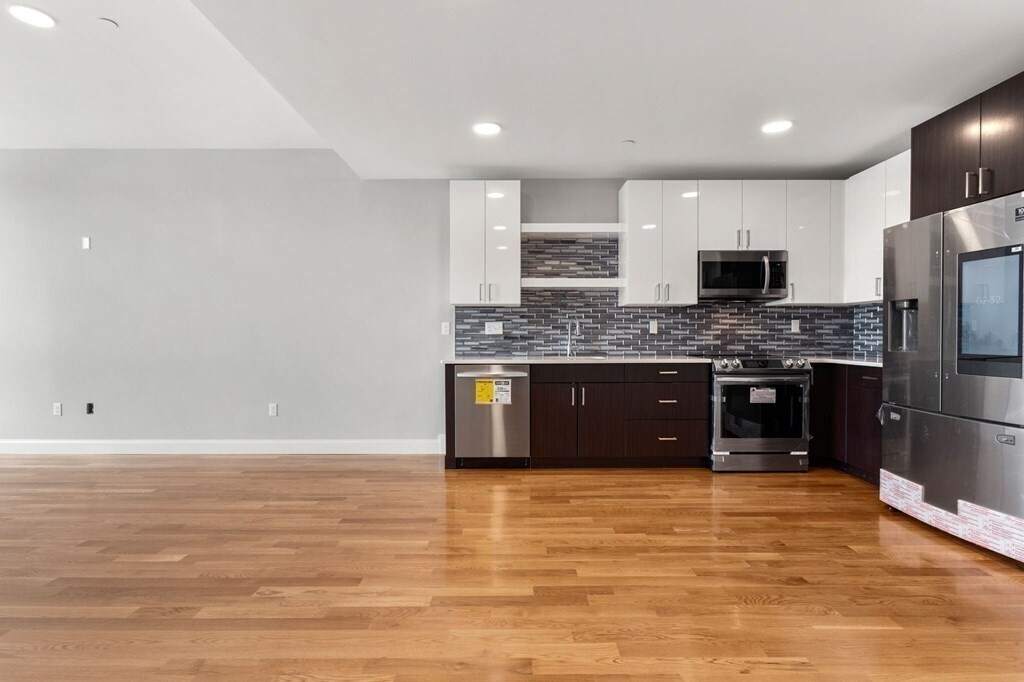 10 Taber St Unit 502, Boston, MA 02119 Condo for Rent in Boston, MA