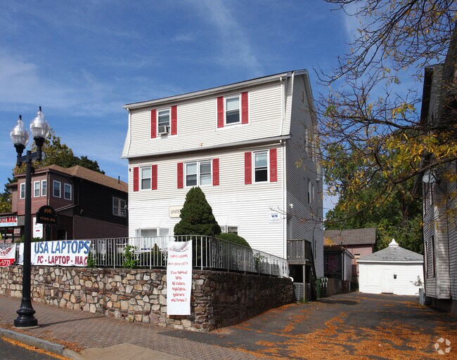 Building Photo - 100 Park Rd