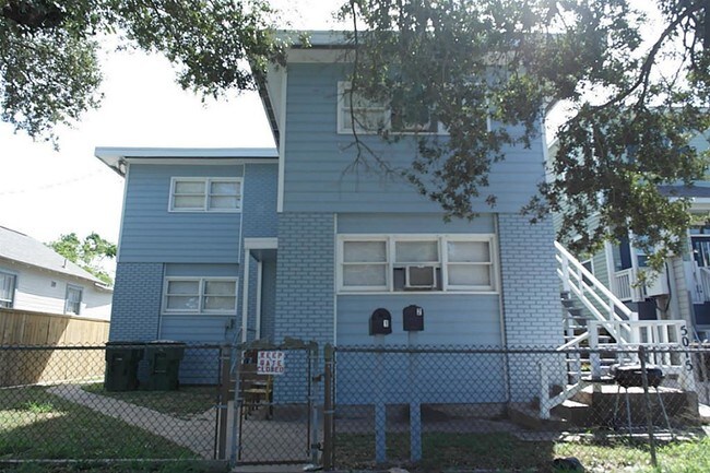 Foto del edificio - 5015 Avenue K