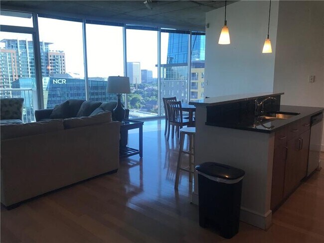 Foto del edificio - 44 Peachtree Pl NW