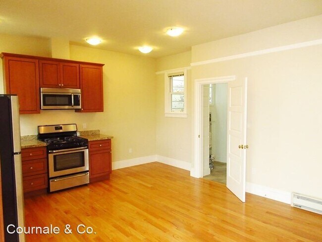 Building Photo - 307 Clement St
