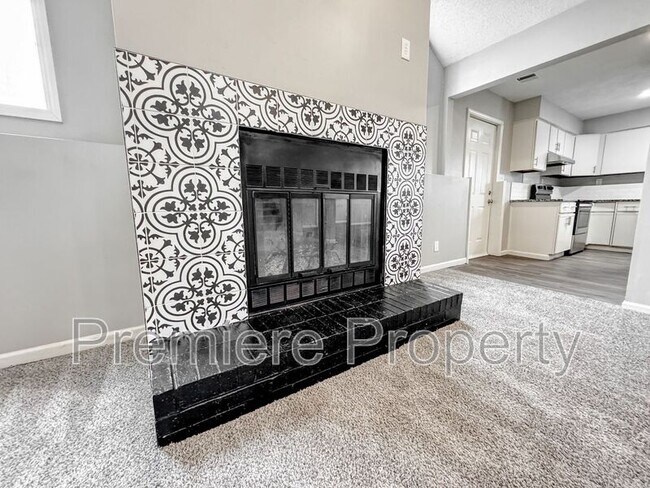 Building Photo - 8516 E 108th Terrace