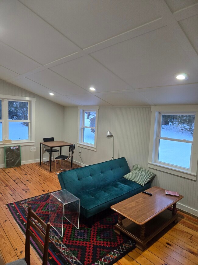 Foto del edificio - 143 Horner Ln