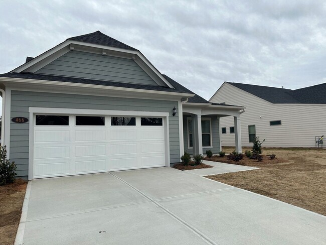 Building Photo - **PRICE IMPROVEMENT**466 Bandon Way - NEW ...