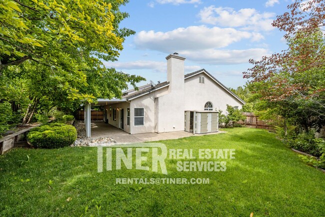 Photo - 51 Tulip Tree Cir House