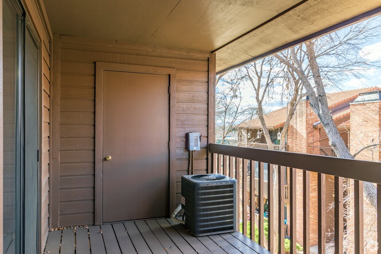 Palmetto Club Apartments - 5320 W 80th Ave Arvada, CO 80003