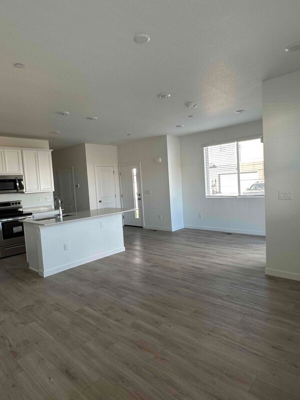 5367 Euclid Dr, Timnath, CO 80547 Townhome Rentals in Timnath CO