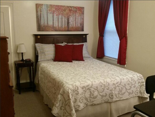 Dormitorio izquierdo, 2 armarios - 9 Lyon Ct