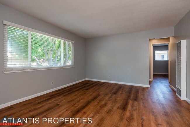 Building Photo - 1136 Ayala Dr