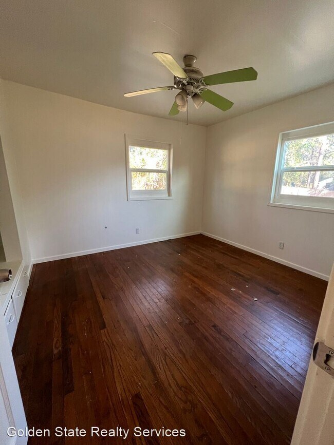 Building Photo - 3 br, 1 bath House - 17939 Lake Arthur Rd