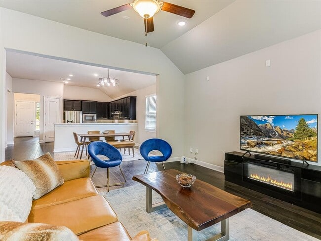 Building Photo - 5057 Veranda Ter