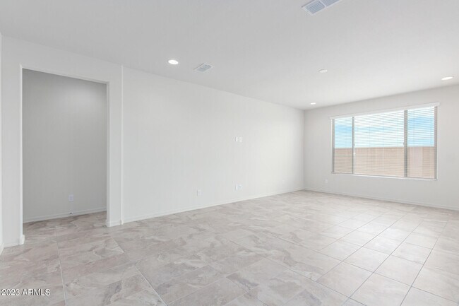 Foto del edificio - 8529 S 67th Dr