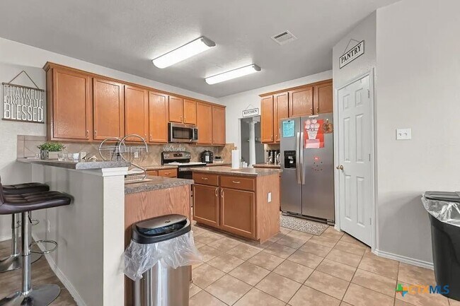 Foto del edificio - 4303 Jack Barnes Ave