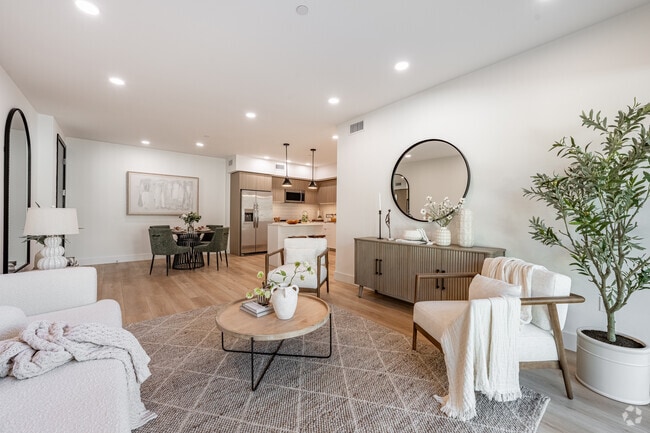 Interior Photo - Guerin Villas