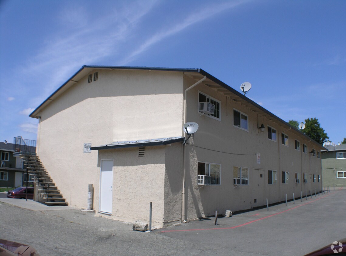 Building Photo - 267 Bennett Hill Ct