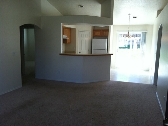 Foto del edificio - Beautiful 4-Bed Home in Quiet Creekwood Subdivision – High Convenience, Low Stress!