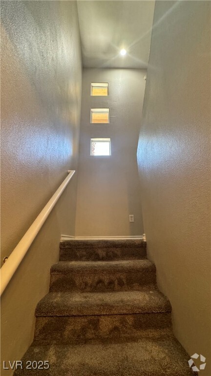 Building Photo - 8720 Red Brook Dr