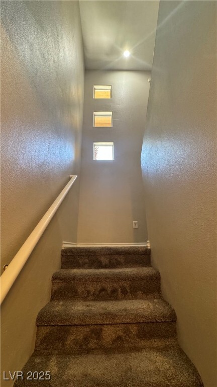 Building Photo - 8720 Red Brook Dr