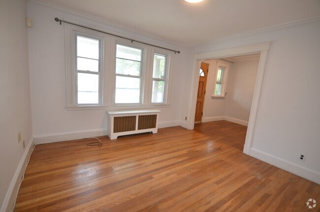 Building Photo - 222 N Harvard St